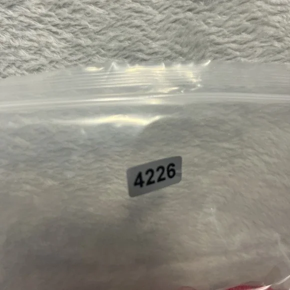 Huk Shirt Mens L Flannel Red Plaid Fishing Outdoor Hiking Utility Roll Tab EUC - Picture 7 of 7